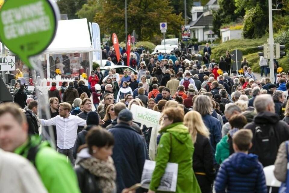 Tag der Deutschen Einheit - Offizielle Feier Tag der Deutschen Einheit - Offizielle Feier