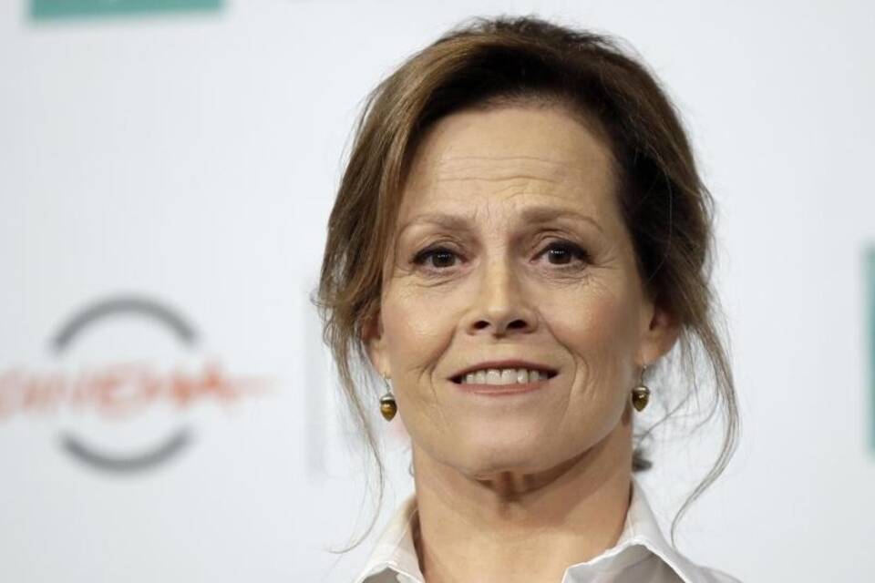 Sigourney Weaver