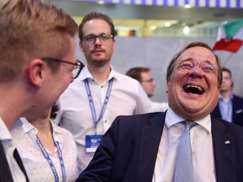 Spitzenpolitiker Zu Gast Union Ringt Auf Ju Deutschlandtag Um Geschlossenheit Inland Rnz