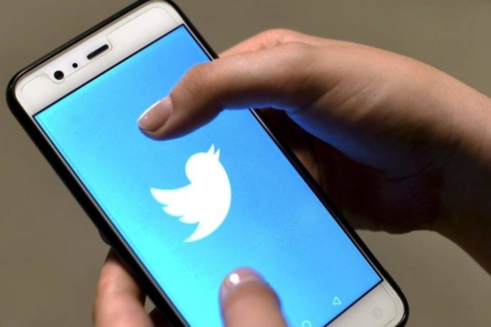 Twitter Twitter