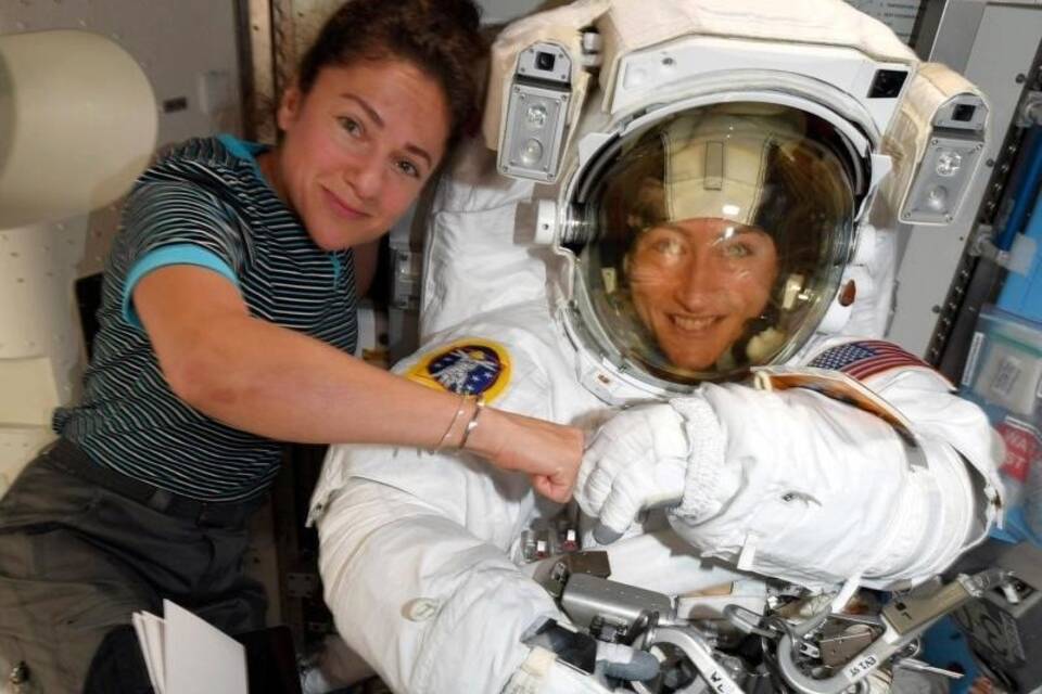 Außeneinsatz an der ISS Außeneinsatz an der ISS