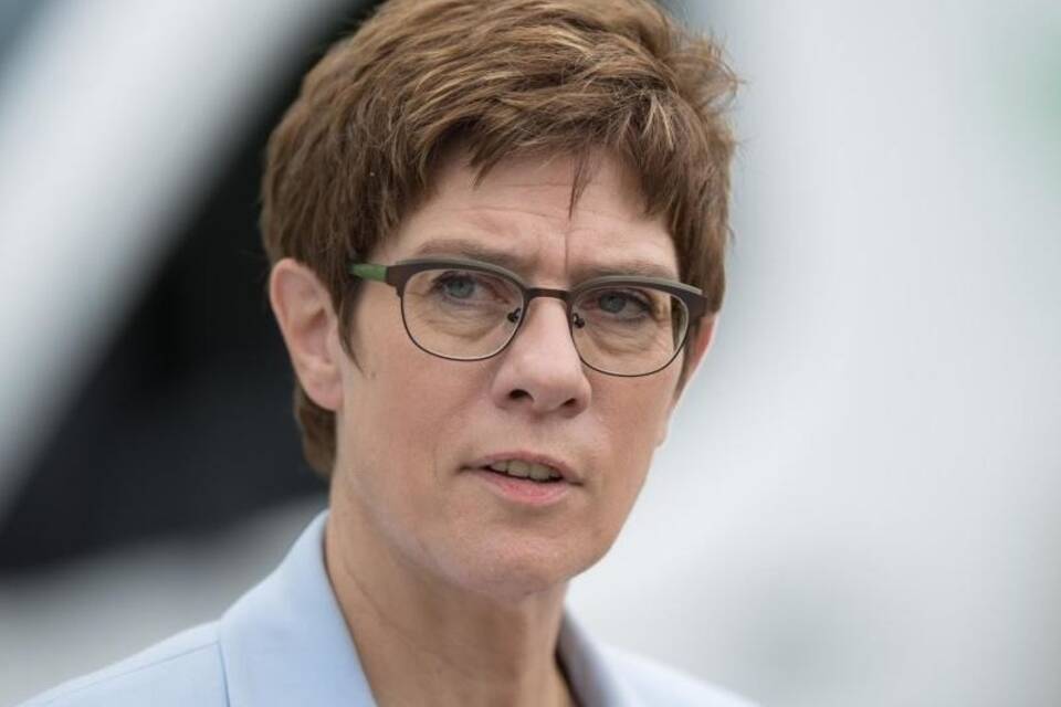 Kramp-Karrenbauer Kramp-Karrenbauer