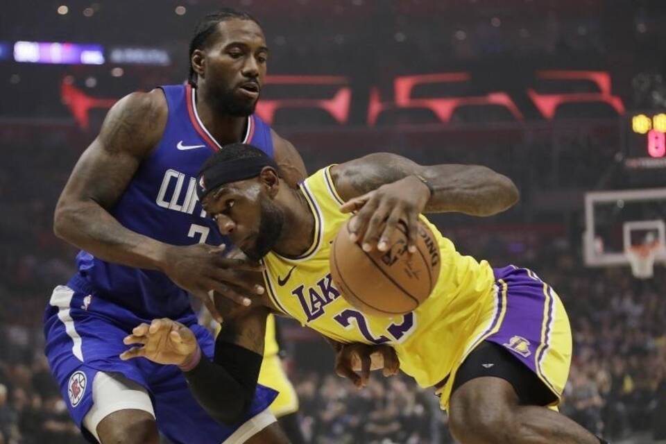 LeBron James LeBron James