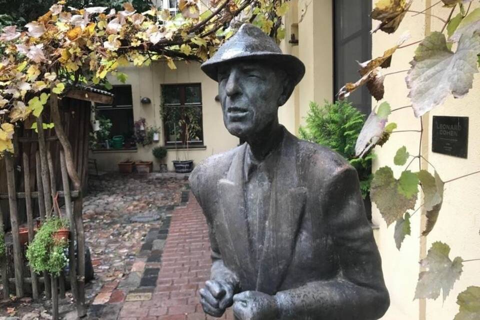 Leonard Cohen Leonard Cohen