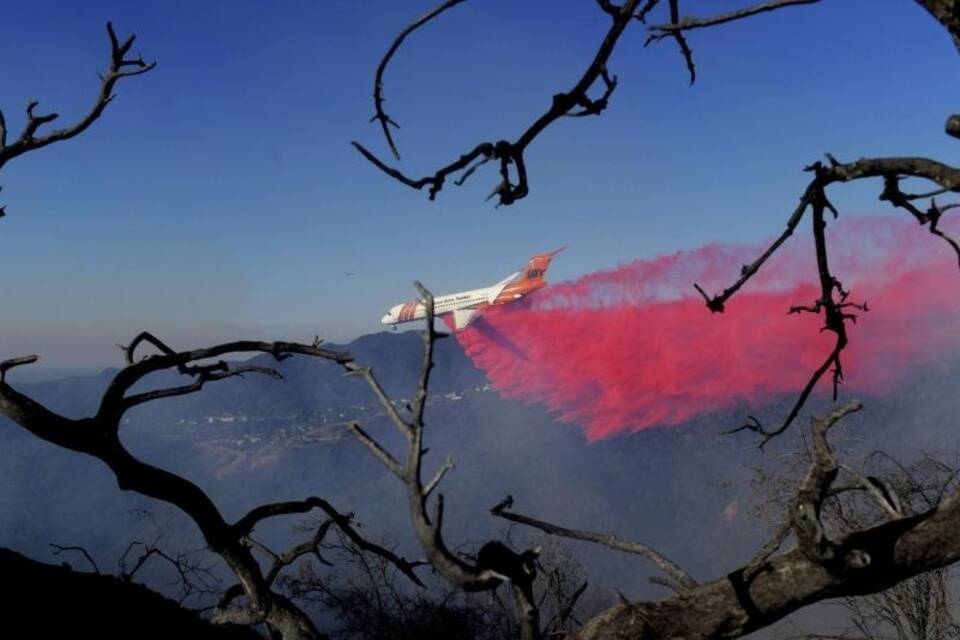 Löschflugzeug Löschflugzeug