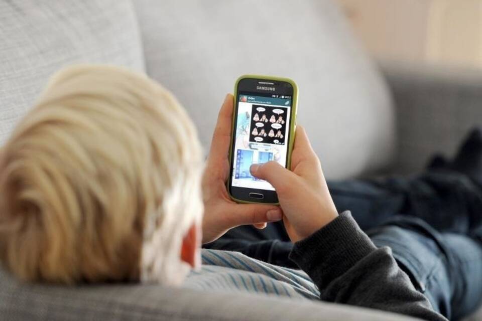 Kinder und Handy Kinder und Handy