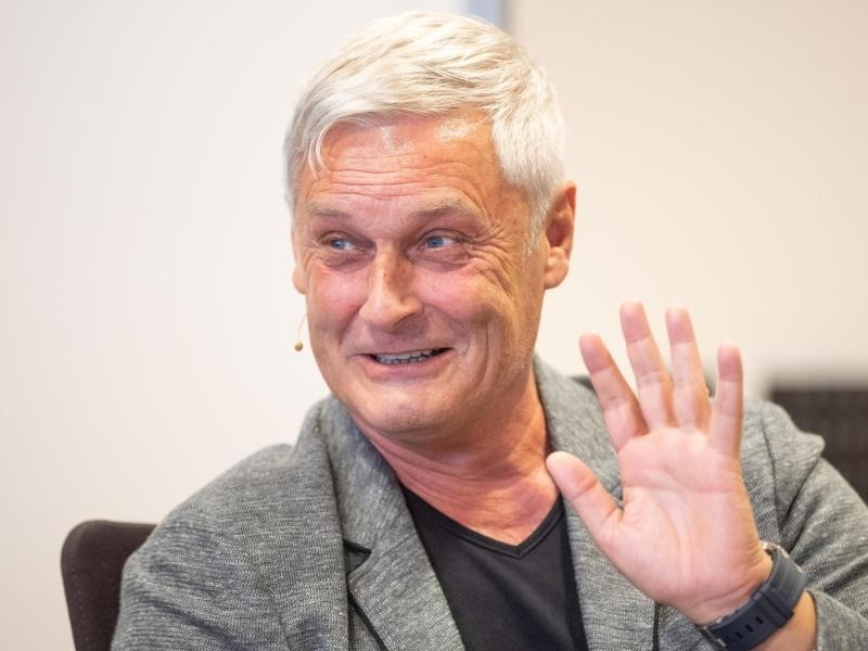 Vor Derby Fc Sorgen Veh Kundigt Abschied An Beierlorzer Droht