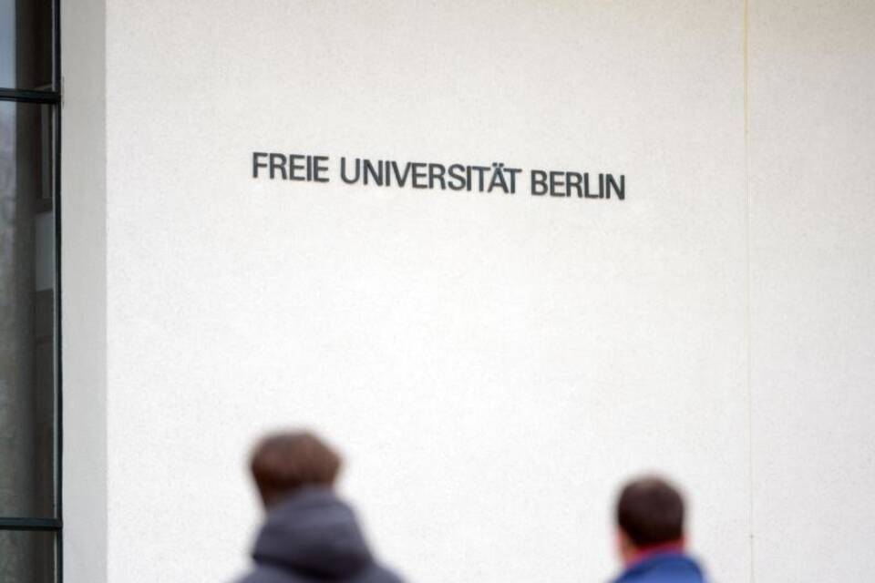 Freie Universität Berlin Freie Universität Berlin