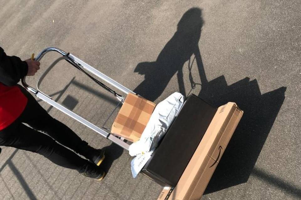 Paketbote Paketbote