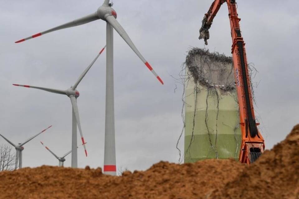 Rückbau eines Windrads Rückbau eines Windrads