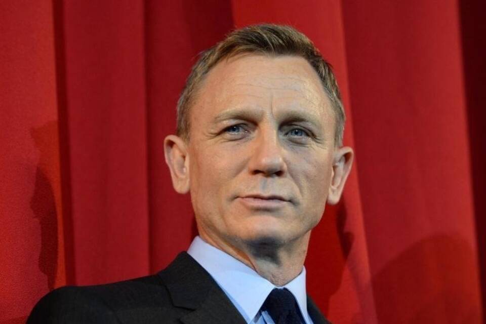 Daniel Craig