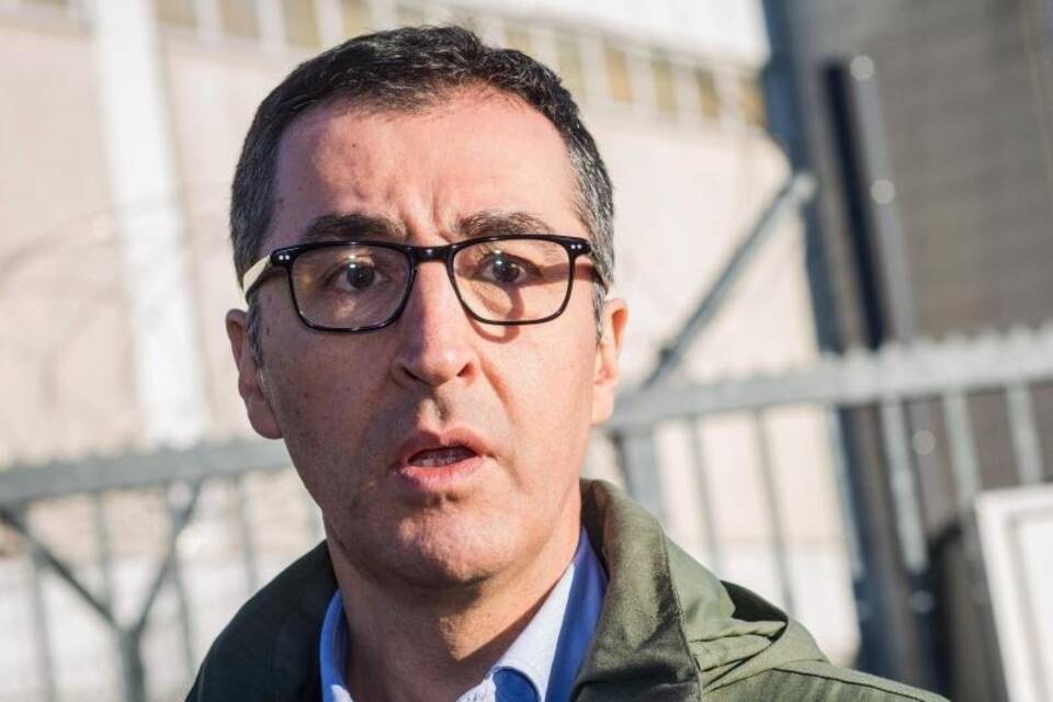Cem Özdemir Cem Özdemir