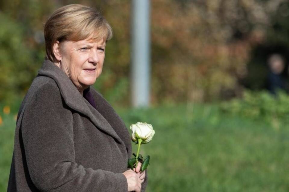 Merkel besucht NSU-Gedenkort in Zwickau