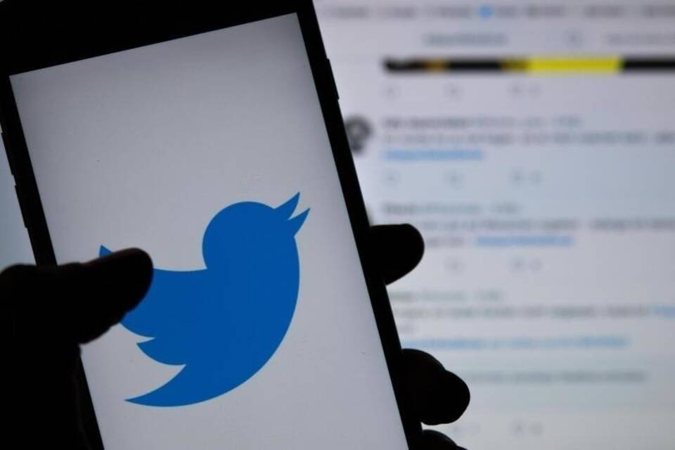 Twitter Twitter