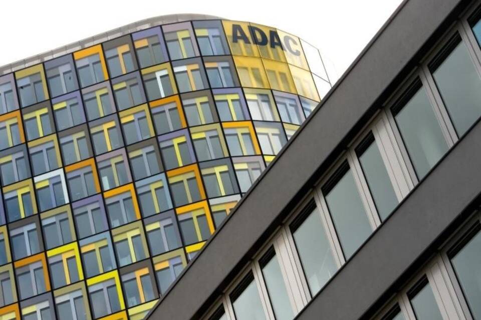Außerordentliche ADAC-Hauptversammlung Außerordentliche ADAC-Hauptversammlung