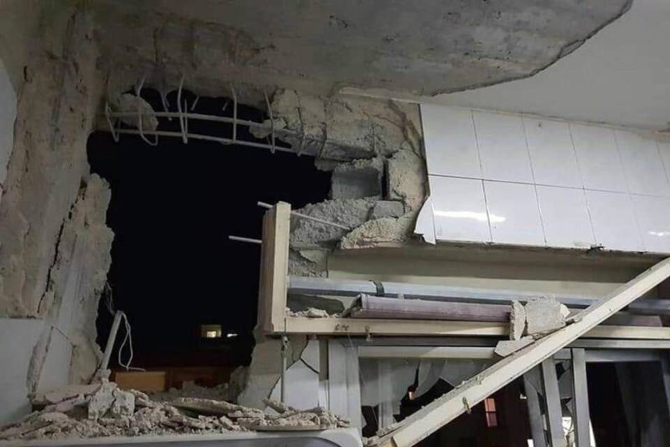 Beschädigtes Gebäude bei Damaskus