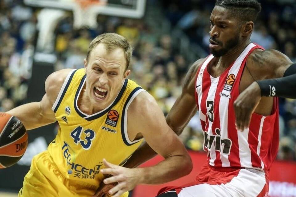 Alba Berlin - Olympiakos Piräus Alba Berlin - Olympiakos Piräus