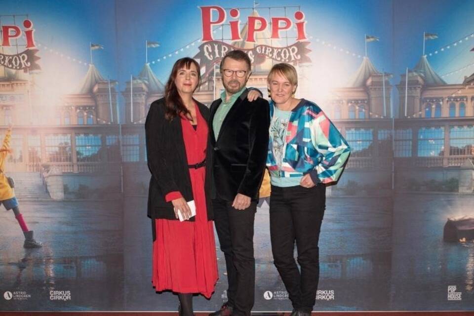 Björn Ulvaeus bringt Pippi Langstrumpf in den Zirkus Björn Ulvaeus bringt Pippi Langstrumpf in den Zirkus