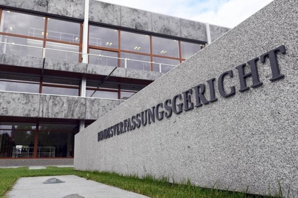 Karlsruhe stärkt Rechte eines Mörders bei Namenssuche im Internet