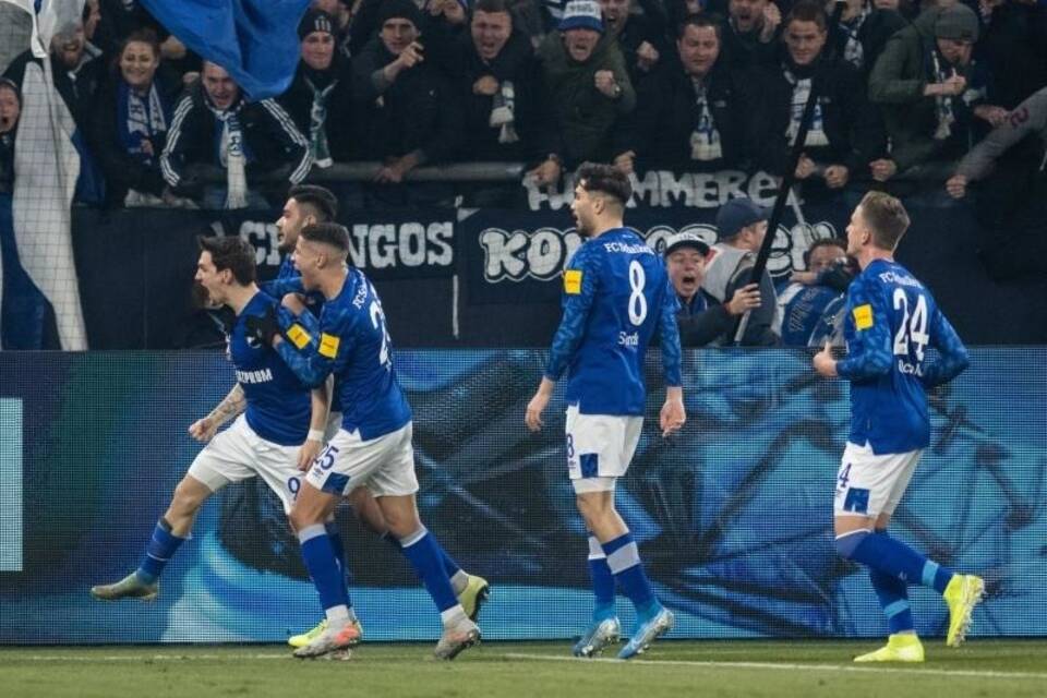 FC Schalke 04 - 1. FC Union Berlin FC Schalke 04 - 1. FC Union Berlin