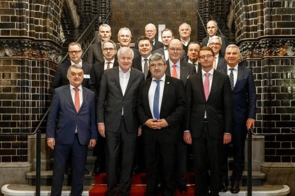 Innenminister-Gruppenbild Innenminister-Gruppenbild
