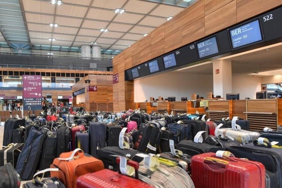 Hauptstadtflughafen BER Hauptstadtflughafen BER