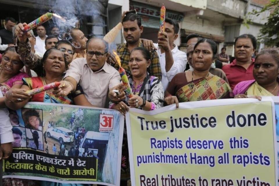 Demonstration Demonstration