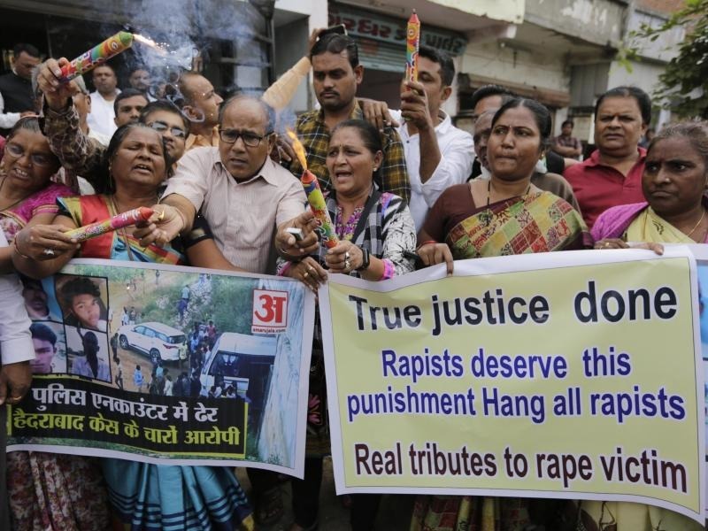 Frauen aus indien treffen