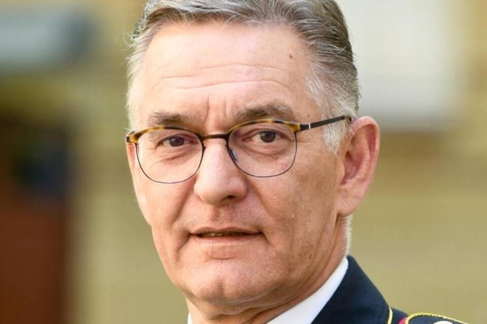 Hartmut Ziebs Hartmut Ziebs
