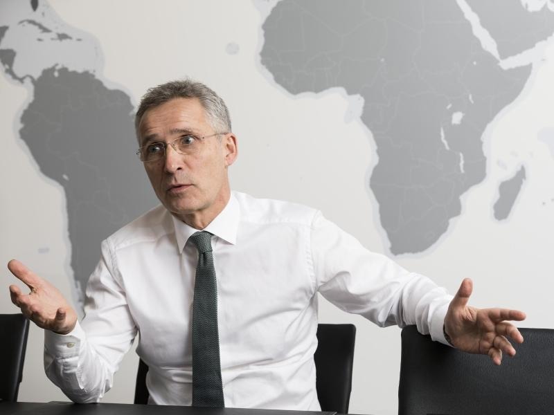 pics Jens Stoltenberg Putin https www rnz de politik politik ausland artikel verhaertete fronten nato sendet signal der gespraechsbereitschaft an putin arid 488158 html