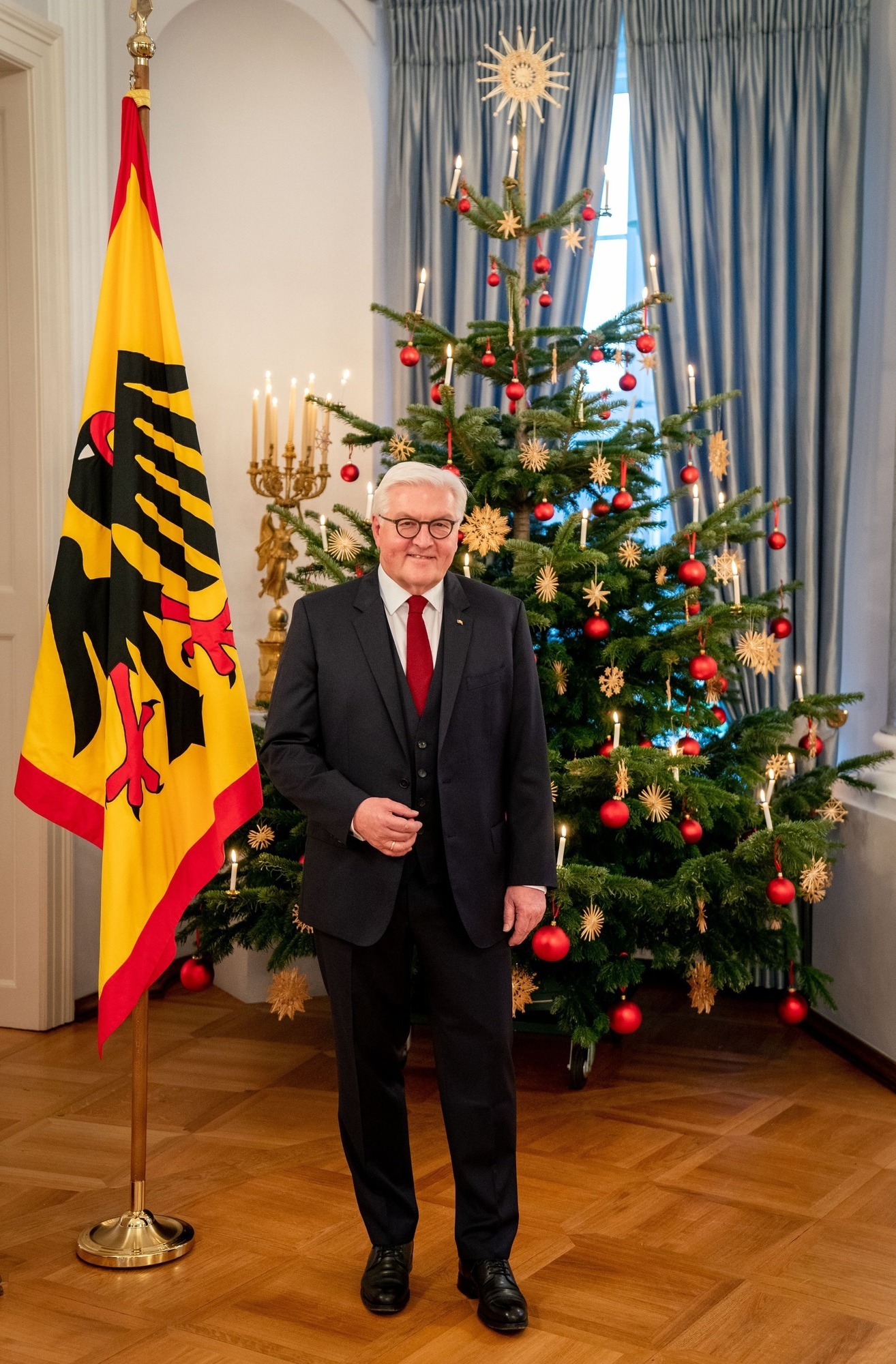 Weihnachtsansprache Demokratie lebt vom Mitmachen Hintergrund RNZ