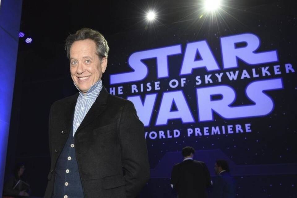 Richard E. Grant Richard E. Grant