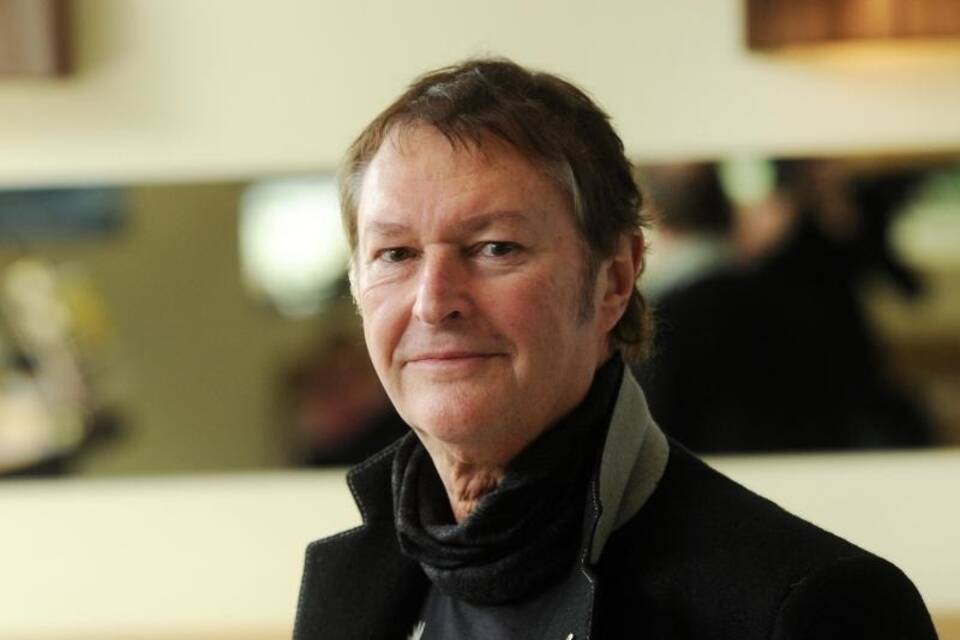 Hans-Jürgen Buchner Hans-Jürgen Buchner