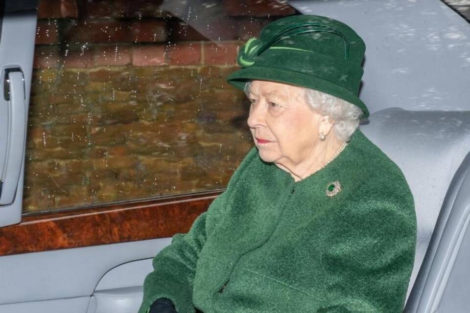 Elizabeth II.