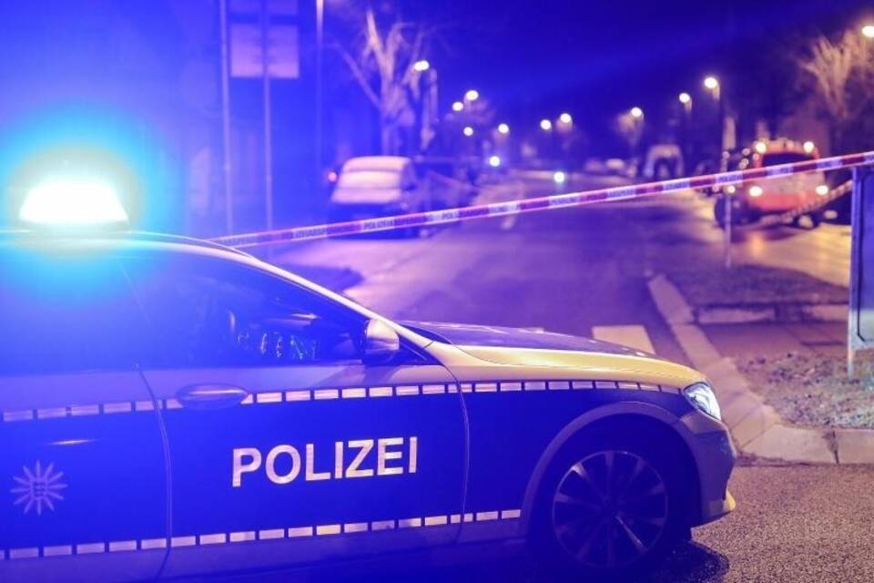 Polizei erschießt Verdächtigen