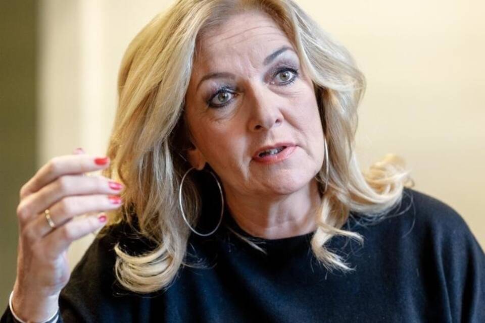 Bettina Tietjen Bettina Tietjen