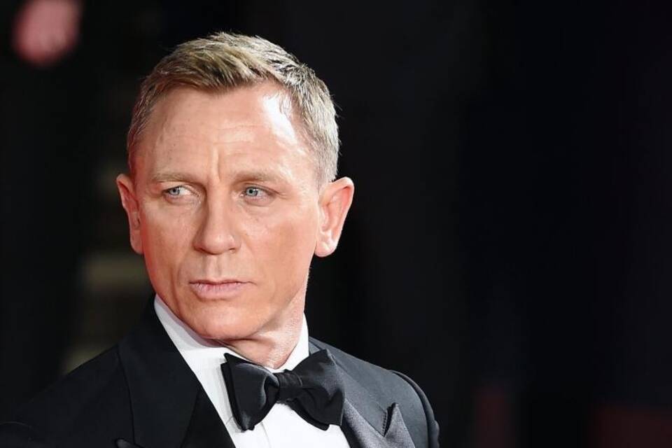 Daniel Craig