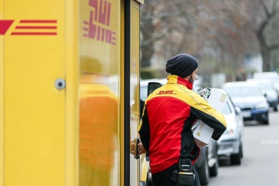 DHL-Paketzusteller