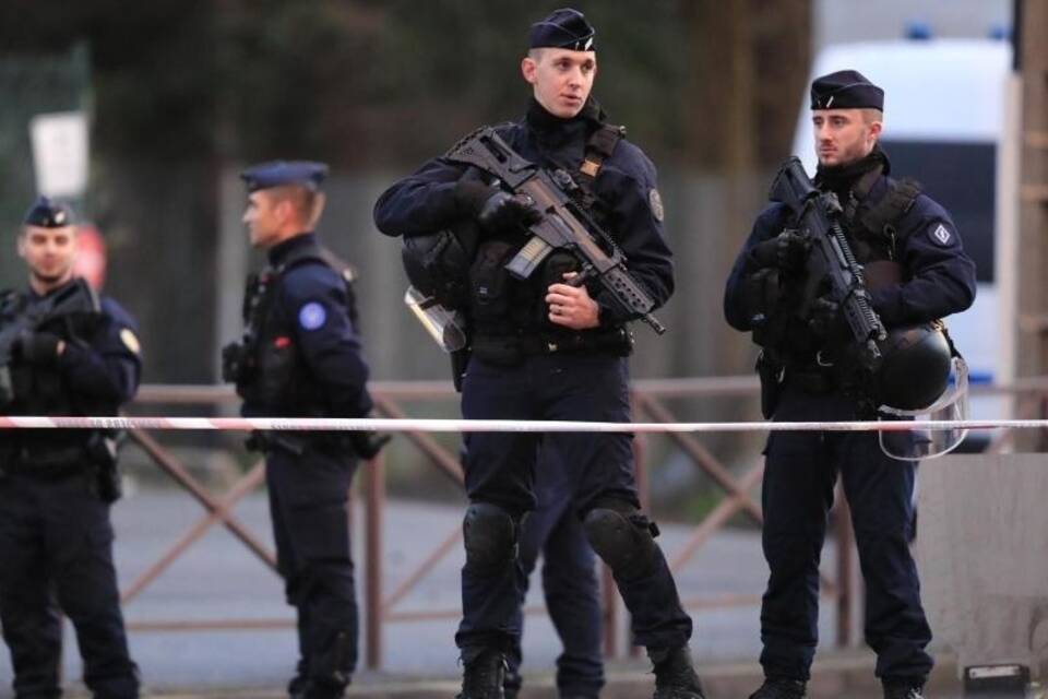 Polizisten in Paris