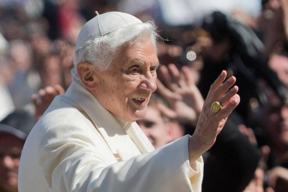 Ex-Papst Benedikt Ex-Papst Benedikt