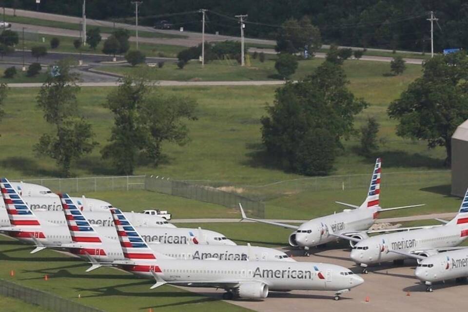 American Airlines - Boeing 737-Max