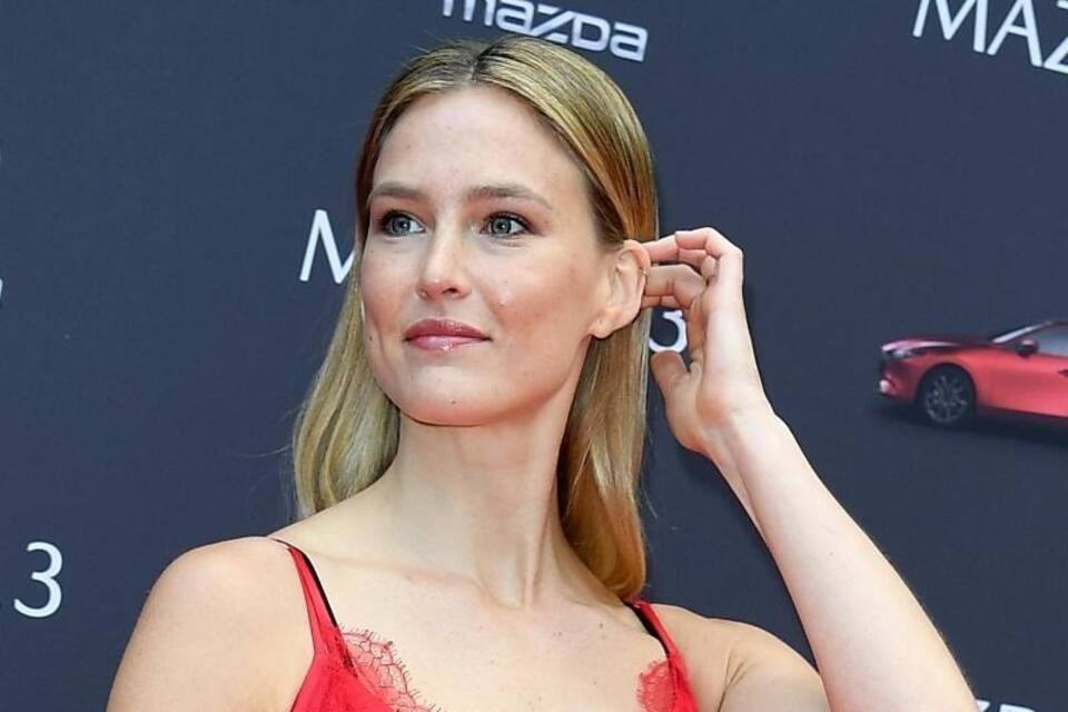 Supermodel Bar Refaeli Supermodel Bar Refaeli