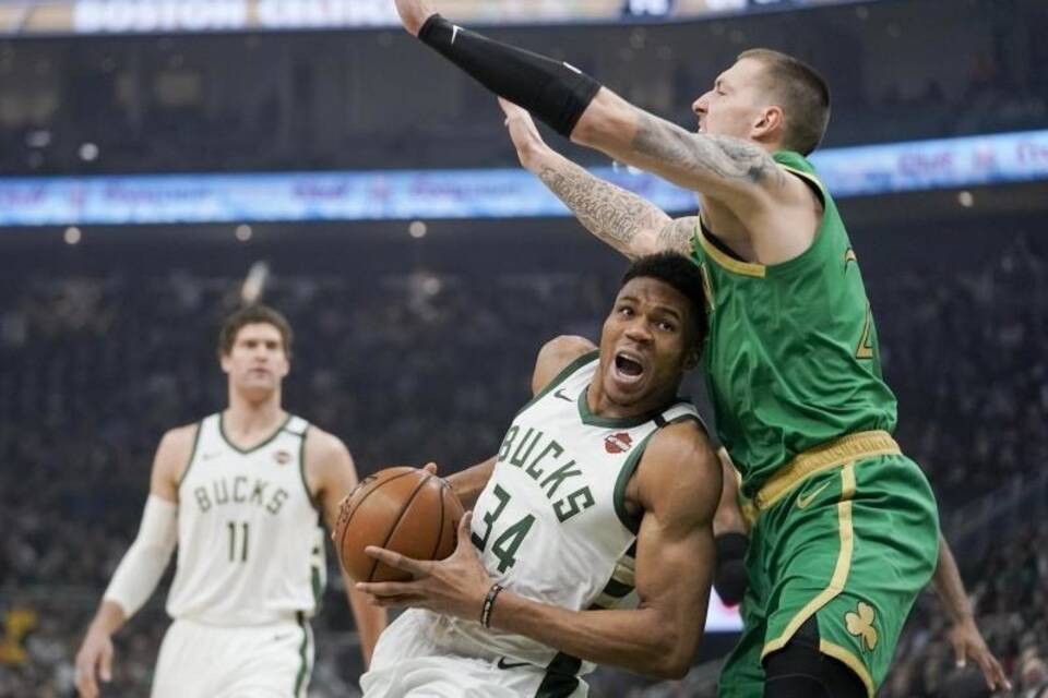 Milwaukee Bucks - Boston Celtics