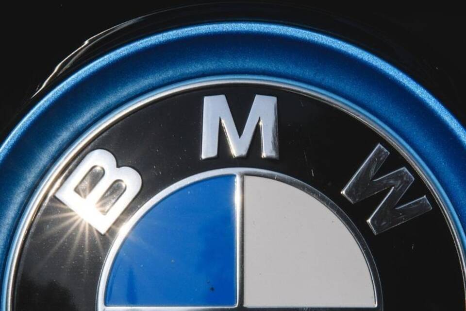 BMW ruft in USA über 300.000 Autos zurück