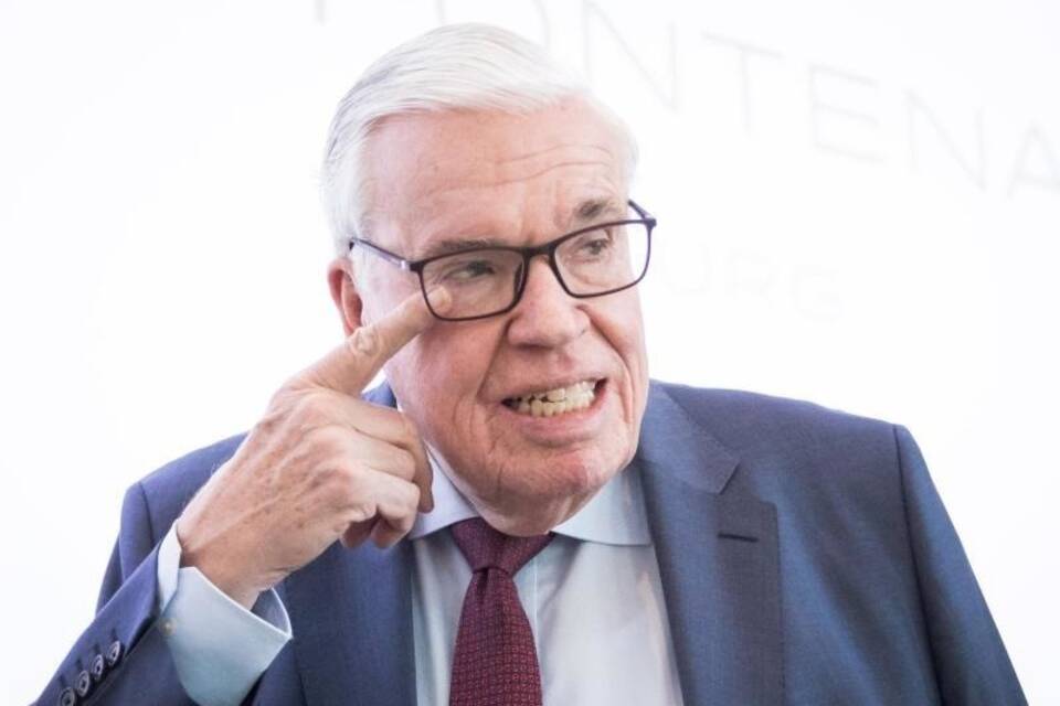Klaus Michael Kühne Klaus Michael Kühne