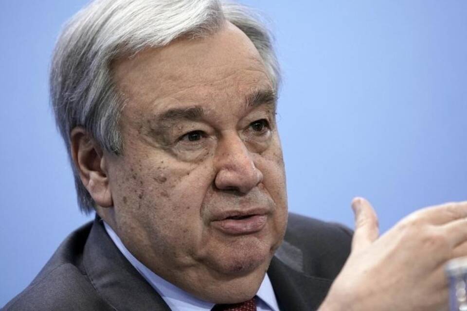 António Guterres António Guterres