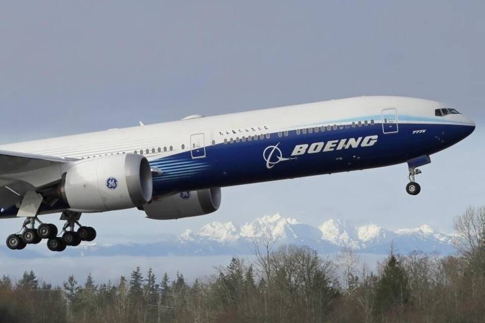 Erstflug Boeing 777X in den USA