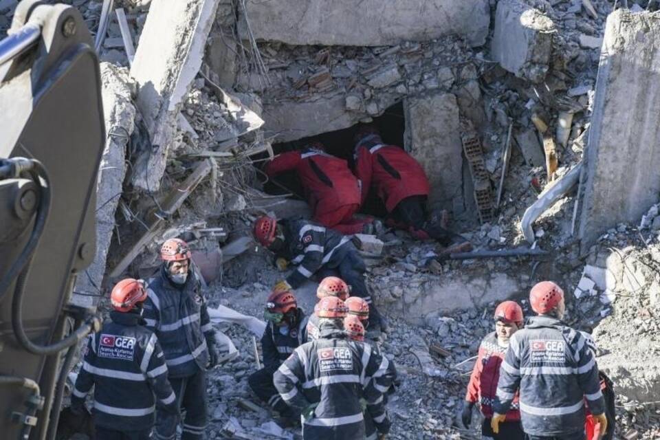 Suche nach Verschütteten Suche nach Verschütteten