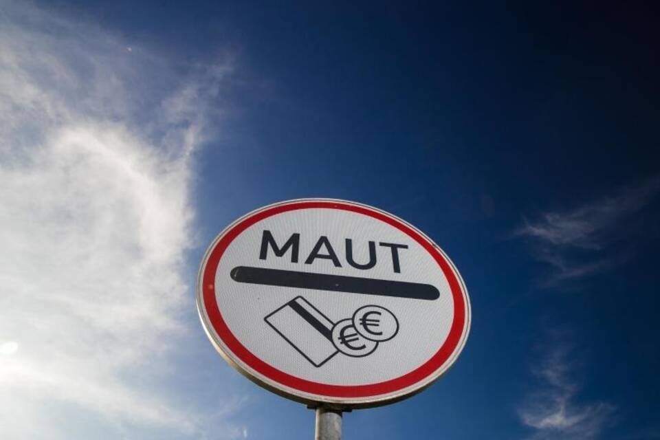 Maut-Hinweisschild