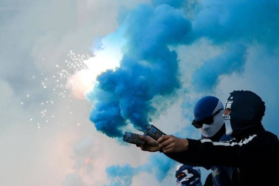 Pyro-Abbrennen Pyro-Abbrennen